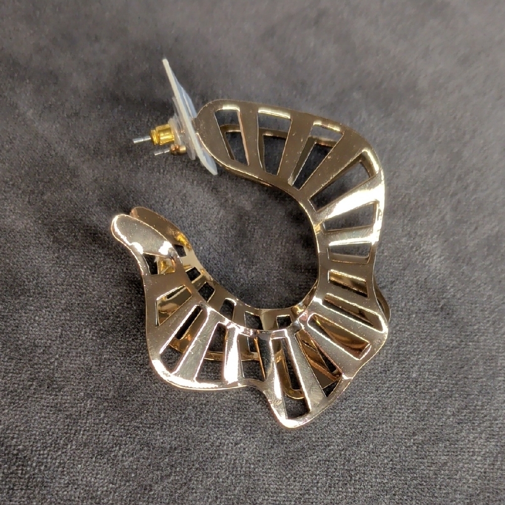 Goldtone Sculpted Cutout C-Hoop Earrings (Pushback Posts)